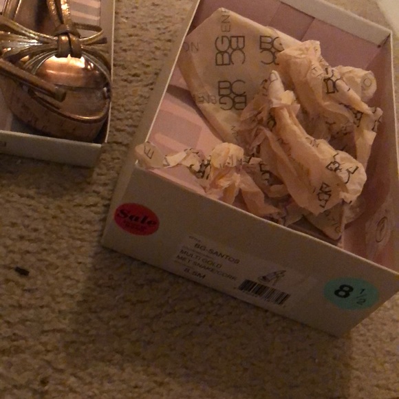 Bcbg sandal heels super cute - Picture 4 of 4